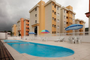 Apto Ubatuba com Piscina e Churrasqueira